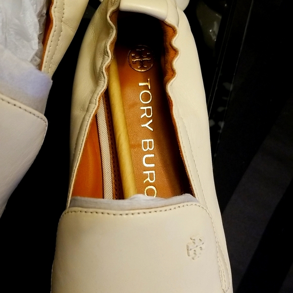 Tory Burch Ballet Loafers - Picture 4 of 8